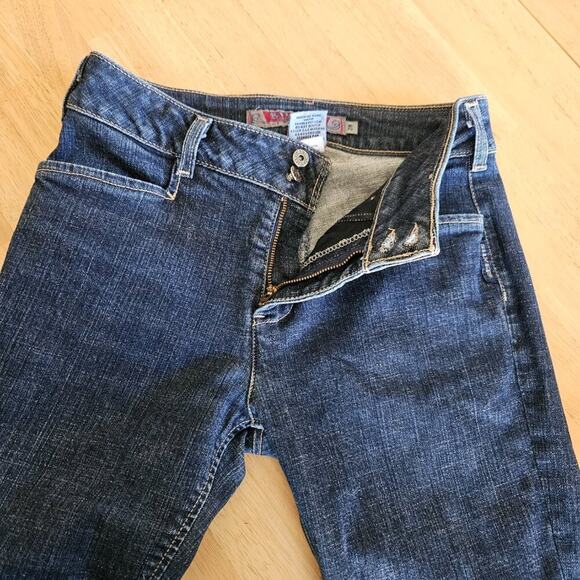 Silver Bootcut Dark Wash Jeans 34" inseam - size 28/34- EUC - Picture 8 of 12